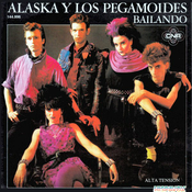17 1982 Alaska y Los Pegamoides - Bailando